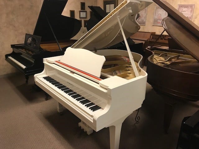 Beautiful YAMAHA BABY GRAND PIANO - One Owner | Non Gray Market -$7,500