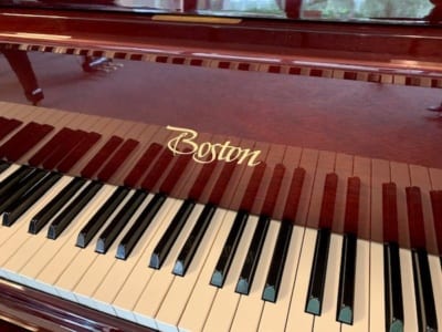 Beautiful Boston Baby Grand Piano - Like NEW only $8900!